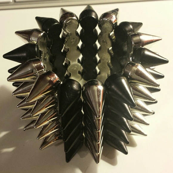 Bracelet - Picture 2 of 3