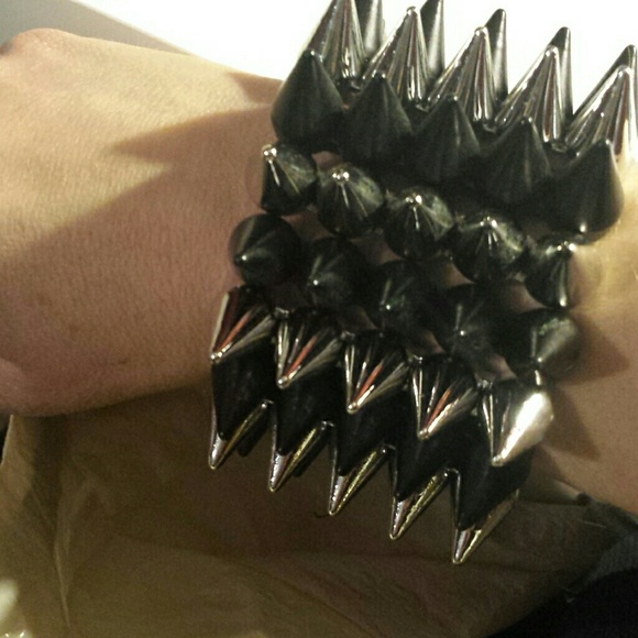 Bracelet - Picture 3 of 3