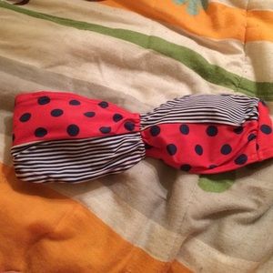Strapless bathing suit top