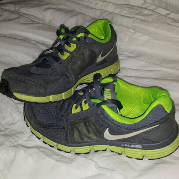 Nike Dual Fusion Grey/Volt Green Sneakers