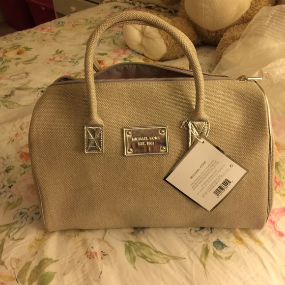 Authentic Michael kors  tote