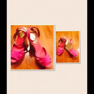 Pink wedges!!