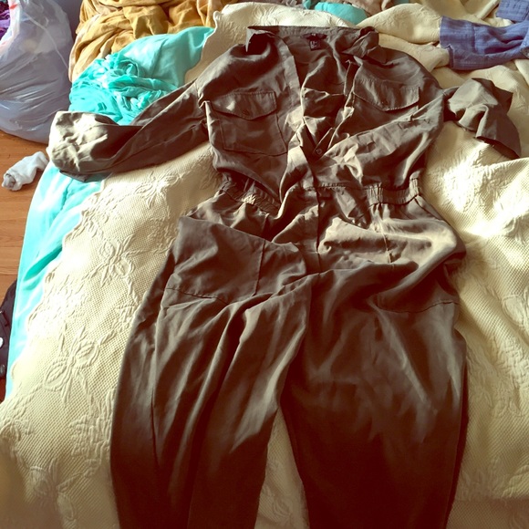 green suede like jumper