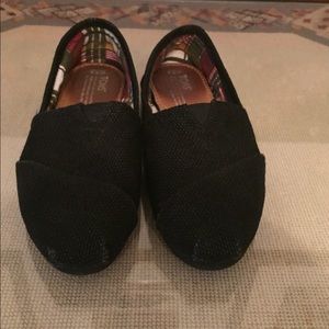 Black Burlap TOMS