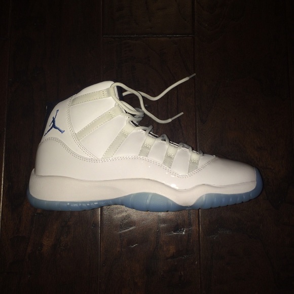 Air Jordan Legend Blue 11