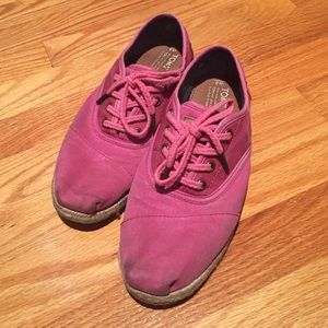 TOMS pink-lace up shoes with burlap bottom