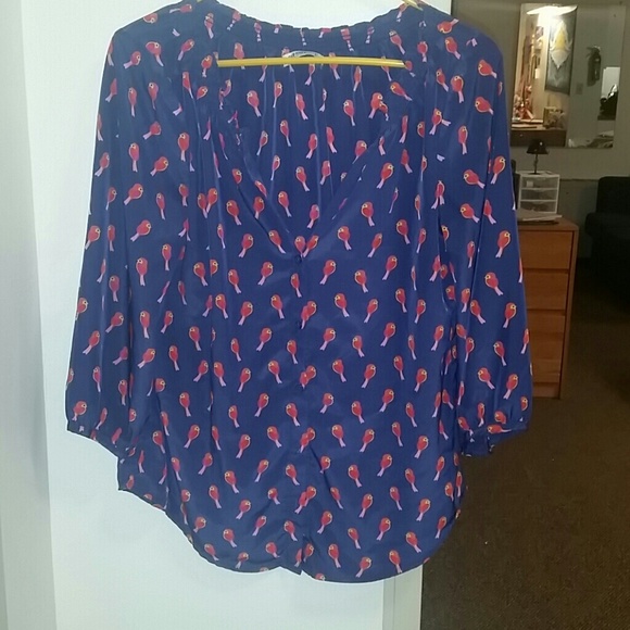 Cute Old Navy birdie shirt