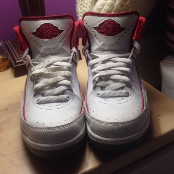 air jordan 2s.
