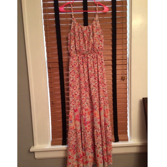 Elle Dresses & Skirts - RESERVED for bundle-Floral maxi