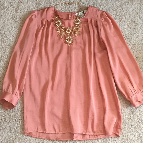 Forever 21 Tops - Sold. Forever 21 Dressy Top