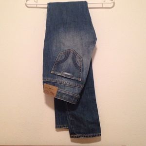 Size 00 Hollister jeans