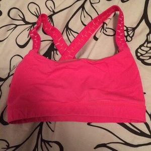 Pink lululemon sports bra