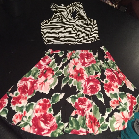 Women's sz L Velvet Torch Dress B&W striped/floral