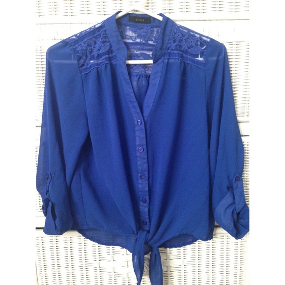 💙royal blue top💙
