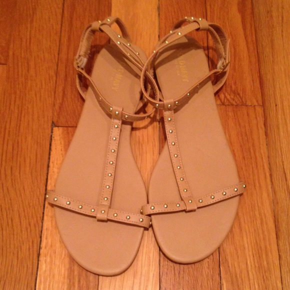 NWOT Tan gladiator studded sandals