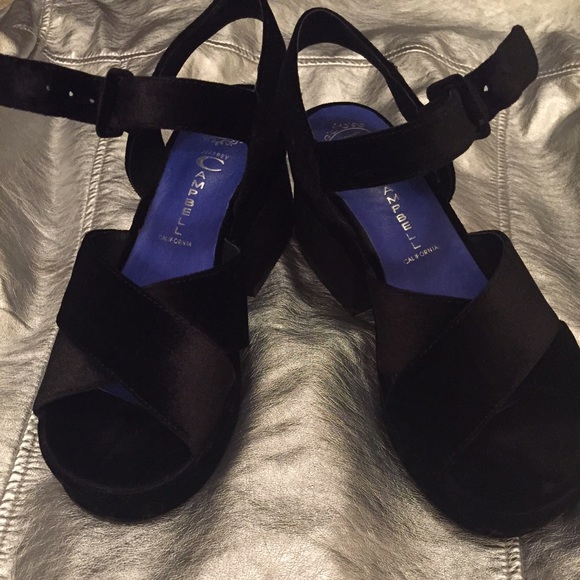 Jeffrey Campbell Shoes - Jeffrey Campbell Ivar velvet platform heel