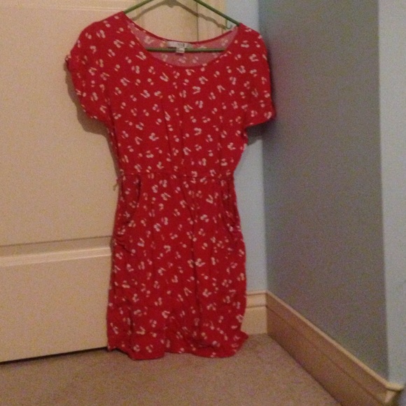 Forever 21 red cherry dress with pockets!