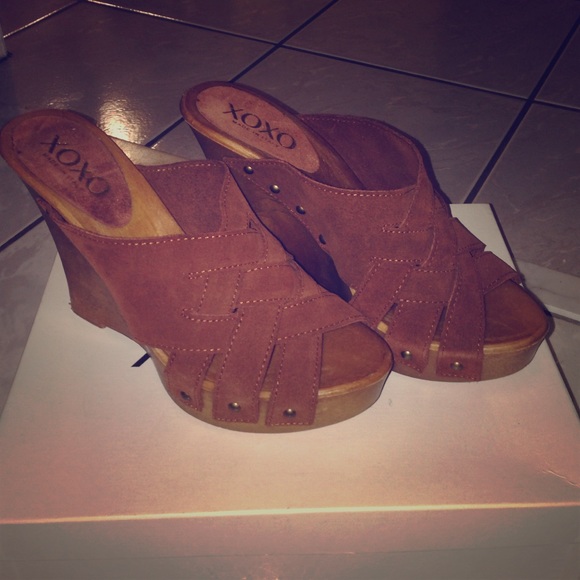 XOXO high heels