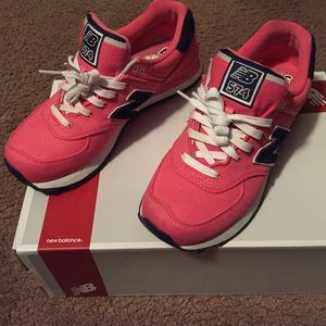 Women's 8 Pink, Navy Blue & White 574 New Balances