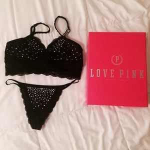 👙NWOT Bra and Panty Set from PINK👙