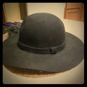 Black Felt Hat