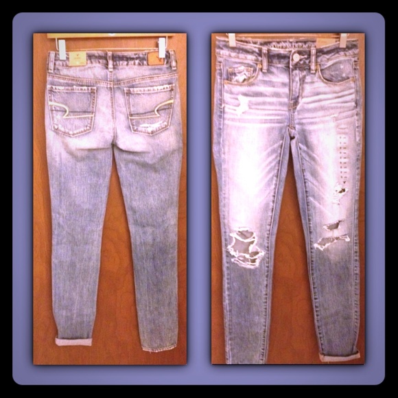 AEO Destroyed Skinny Jeans - Picture 2 of 3