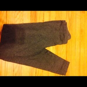 gray leggings