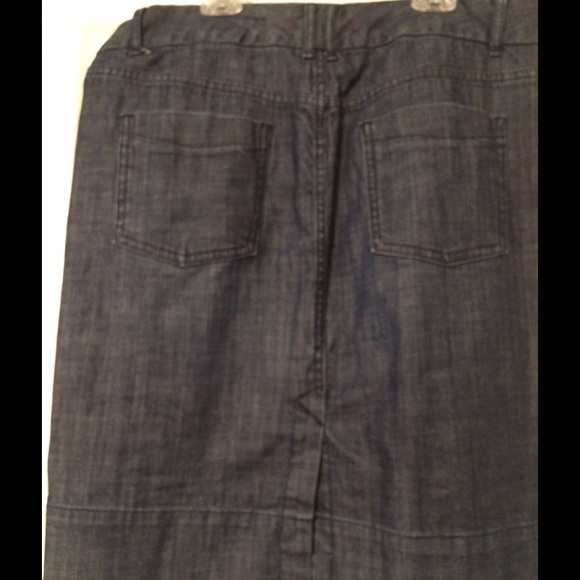 Denim skirt - Picture 2 of 2