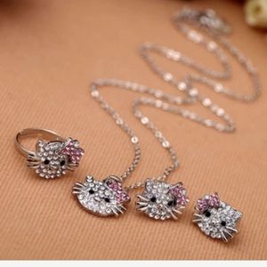 Hello kitty set necklace and earrings