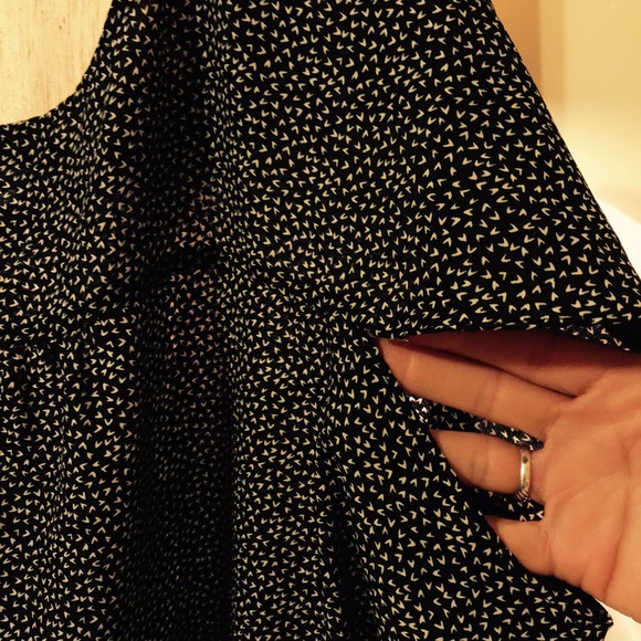 Sale💥Beautiful Loft top - Picture 4 of 4