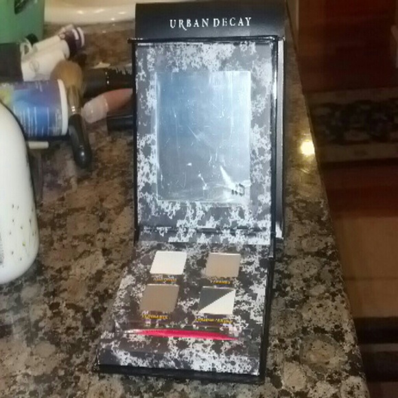 Pulp fiction palette