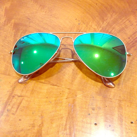Ray Ban Green Polarized Aviator Sunglasses