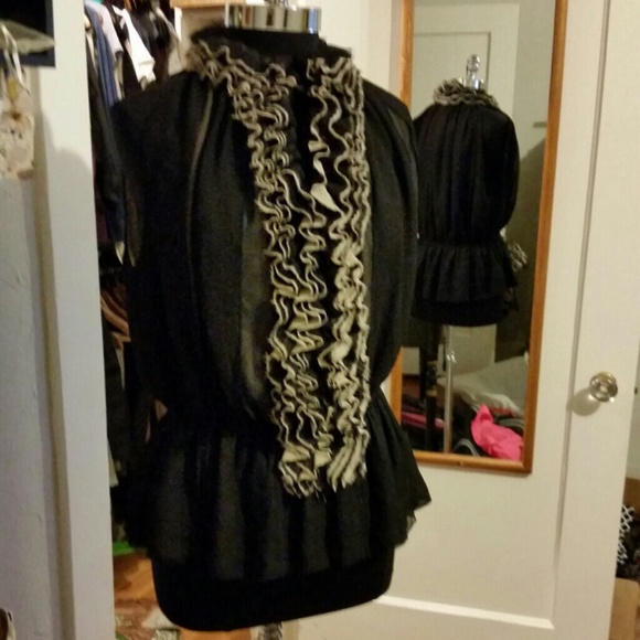 Gorgeous ruffled blouse