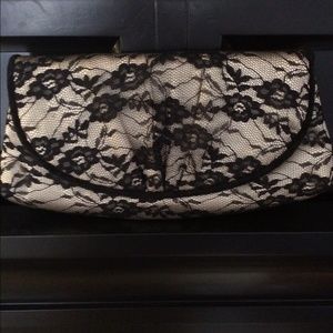 Lace Clutch NWOT