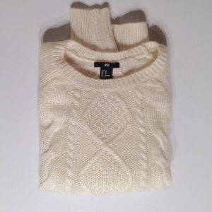 Cream cable knit H&M sweater