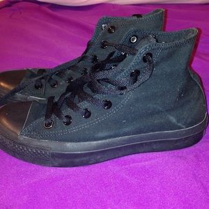 Black Hightop Converse