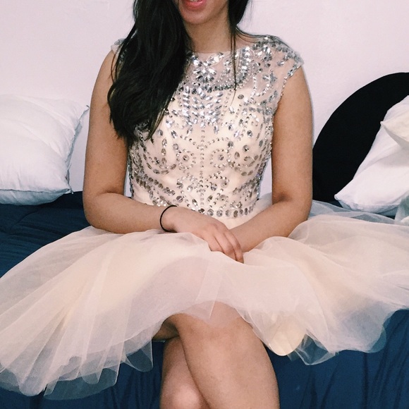 Dress - Picture 2 of 2