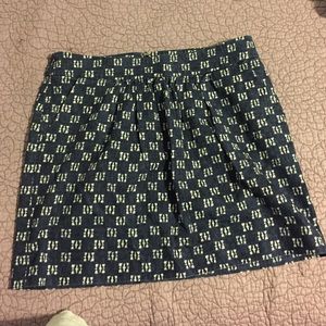 GAP geometric pattern pleated skirt