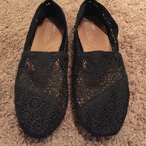 Lace TOMS