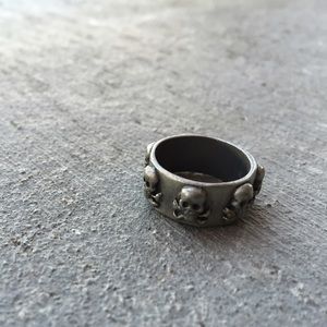 Skull and Crossbones Ring