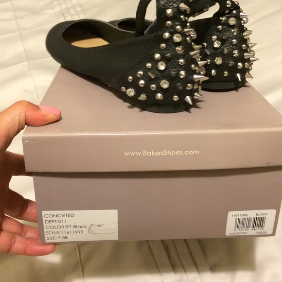 7.5 BAKERS SPIKED FLATS BLACK WORN ONCE