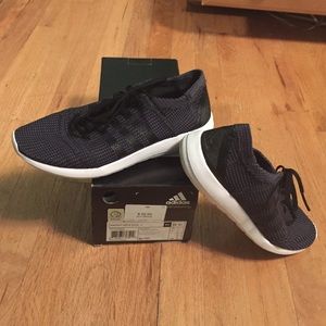 Adidas "Roshe" style