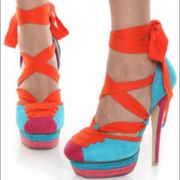 Jeffrey Campbell "Munroe"
