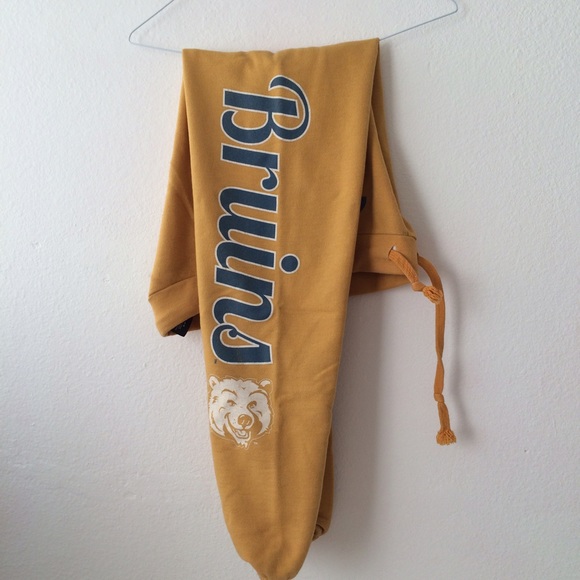 UCLA sweats