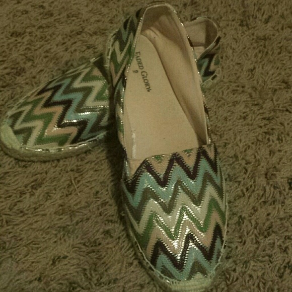 Colorful - Picture 2 of 2