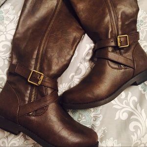 Traded 😄💕Dark brown rider boots