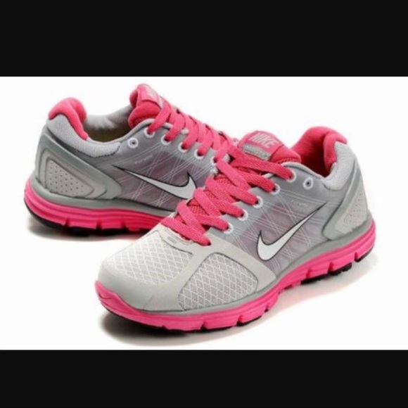 Nike Shoes - Nike Flywire