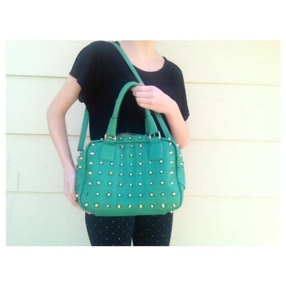 Green large cross body studded bag purse - Picture 2 of 4