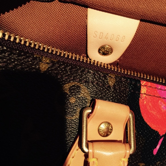 Louis Vuitton Limited Edition ( Sharing) - Picture 2 of 4