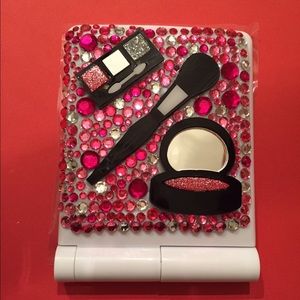 Vanity compact mirror